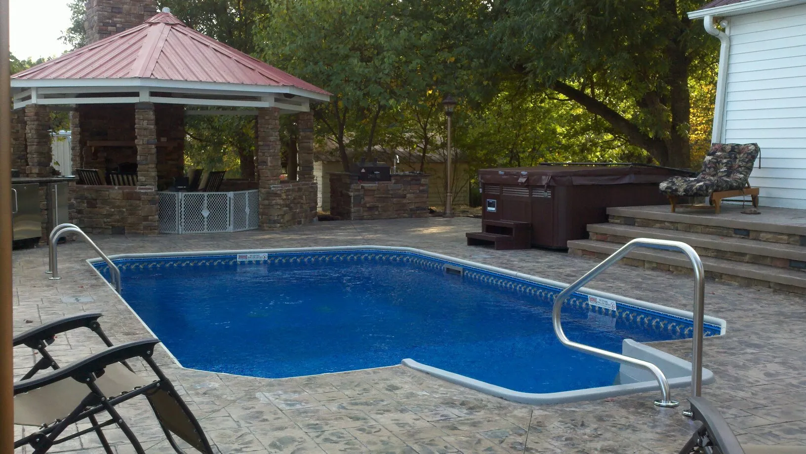 In Ground Swimming Pool